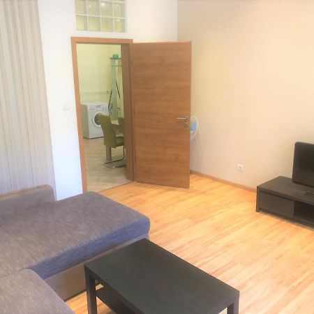 Corvin Square Apartment Budapeste Exterior foto