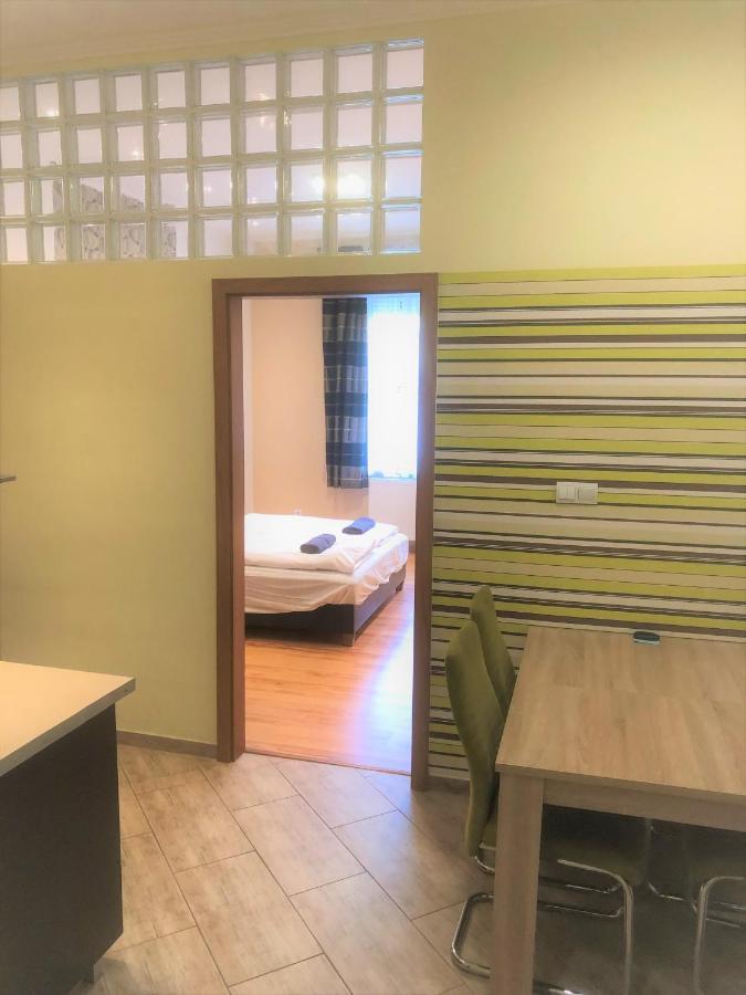 Corvin Square Apartment Budapeste Exterior foto