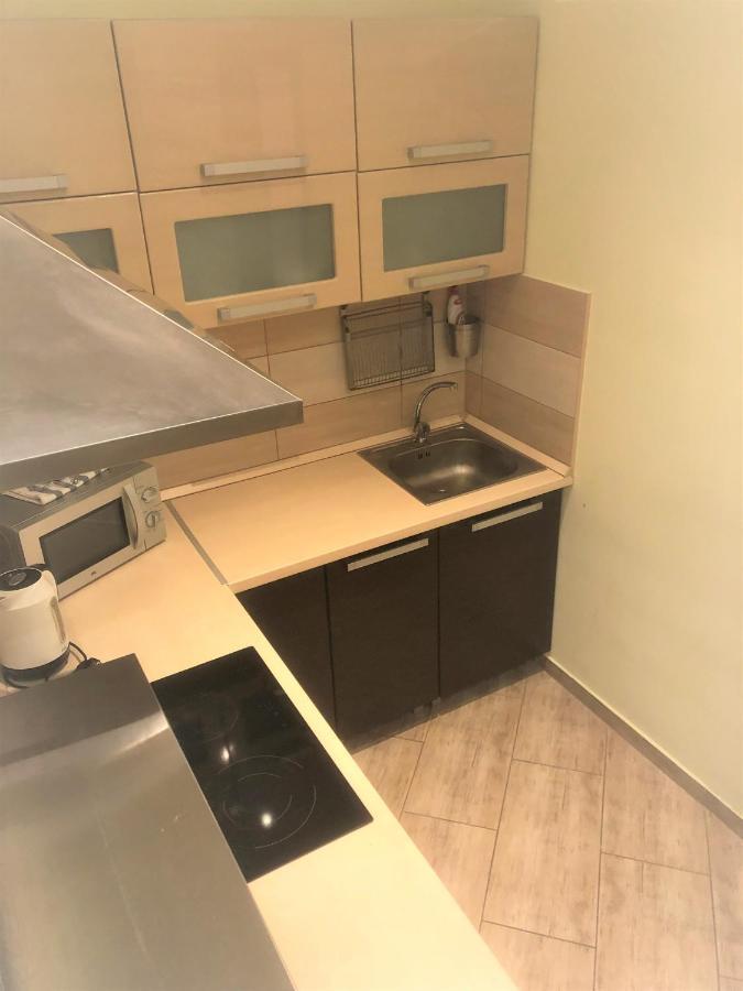 Corvin Square Apartment Budapeste Exterior foto